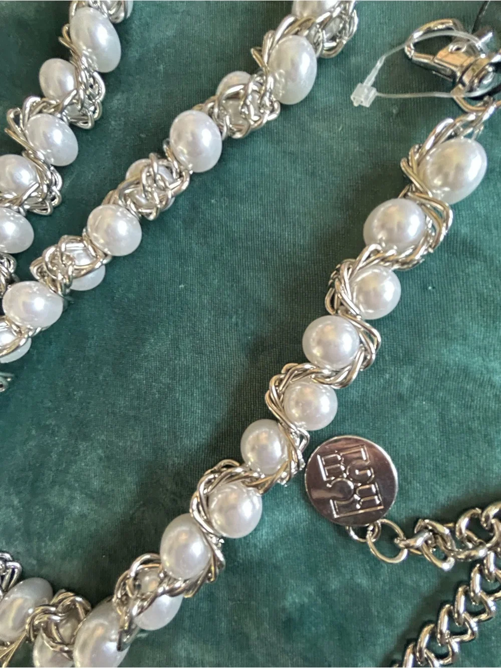 BCBG belt Pearl-Embellished Silver Chain Belt - Picture 2 of 5